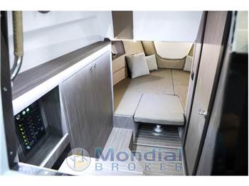 Ranieri International Next 330 LX
