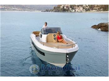Ranieri International Next 330 LX