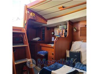 Hallberg Rassy HR 352