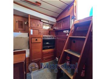 Hallberg Rassy HR 352