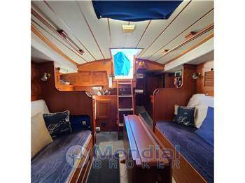 Hallberg Rassy HR 352
