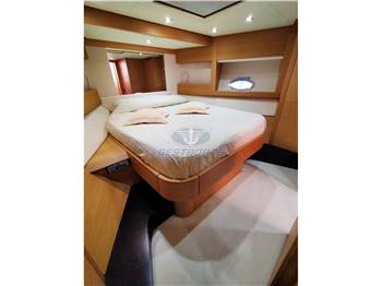 Pershing Pershing 64