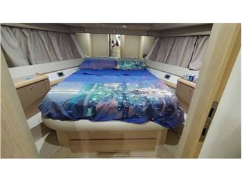 Ferretti 460