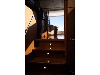 Sunseeker Predator 72