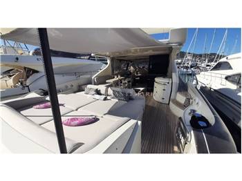 Azimut 68s
