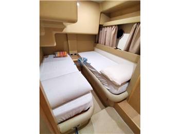 Ferretti 460