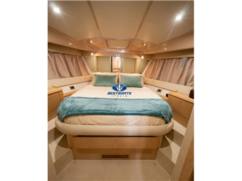 Ferretti 460