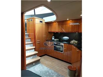 Sunseeker Predator 62
