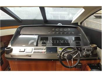 Sunseeker Predator 62