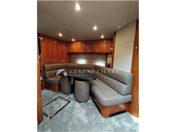 Sunseeker Predator 62