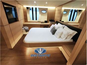 Pershing Pershing 64