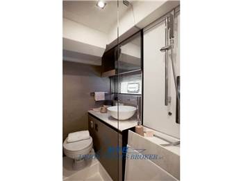 Prestige 420 Flybridge Line