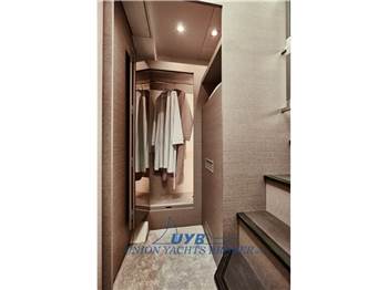 Prestige 420 Flybridge Line