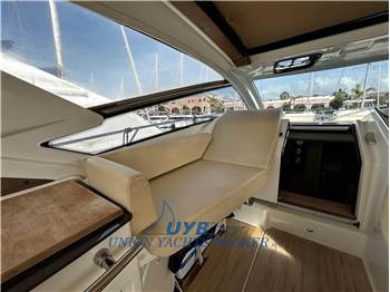 Cranchi M44 HT