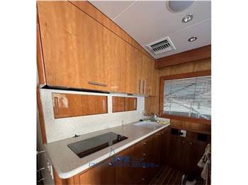 Hatteras 50 CONVERTIBLE