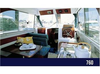 Beneteau Antares 760