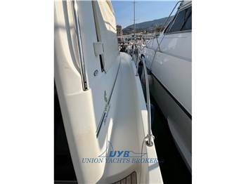 Beneteau Antares 760
