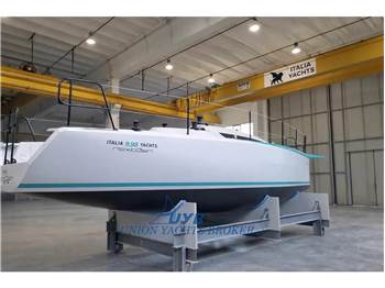 Italia Yachts IY 9.98 NEXTGEN