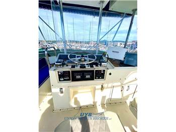 Hatteras 41 Convertible