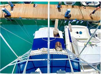 Hatteras 41 Convertible