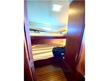 Hatteras 41 Convertible