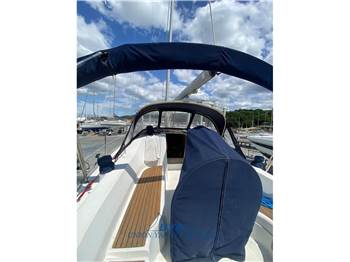 Beneteau OCEANIS 323