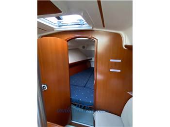 Beneteau OCEANIS 323