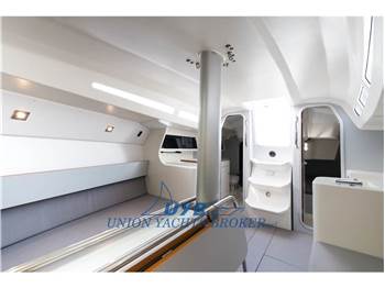 Italia Yachts Italia 9.98 Fuoriserie