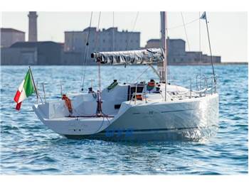 Italia Yachts Italia 9.98 Fuoriserie