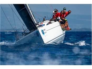 Italia Yachts Italia 9.98 Fuoriserie