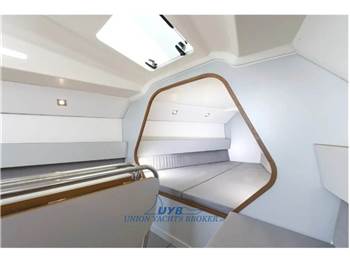 Italia Yachts Italia 9.98 Fuoriserie