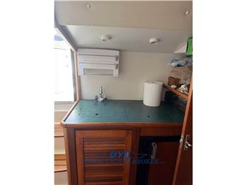 Pursuit Tiara 34 Express