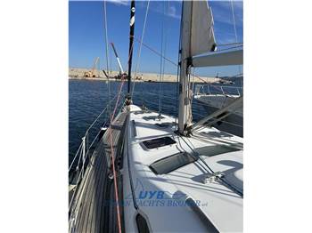 Beneteau Oceanis 393