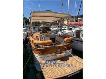 Cantieri Tirrenia Viveur 28 Open