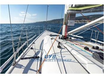 Italia Yachts Italia 9.98
