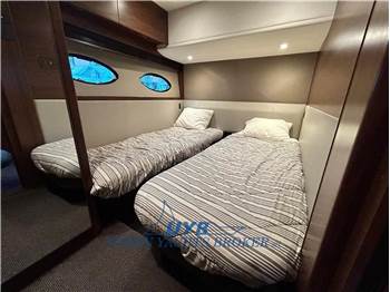 Princess Yachts 52