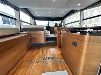Princess Yachts 52