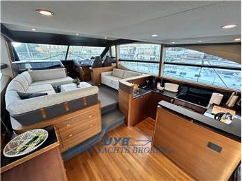 Princess Yachts 52