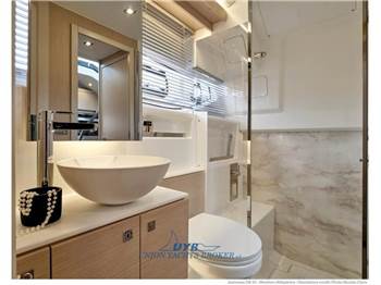 Jeanneau DB 43 OUTBOARD