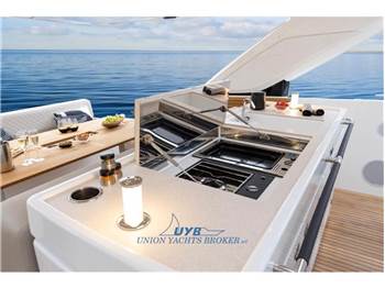 Jeanneau DB 43 OUTBOARD