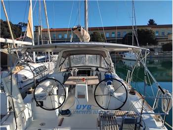 Beneteau OCEANIS 35 Sail Away