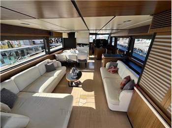 Azimut Magellano 66