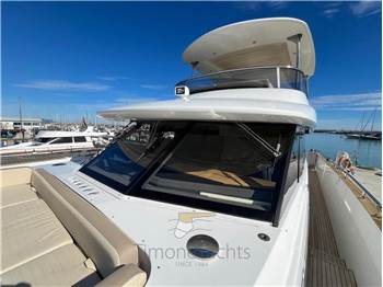 Azimut Magellano 66