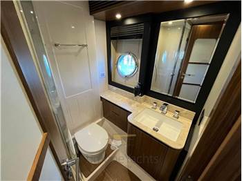 Azimut Magellano 66