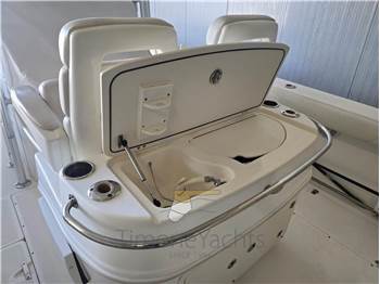 Boston Whaler OUTRAGE 320