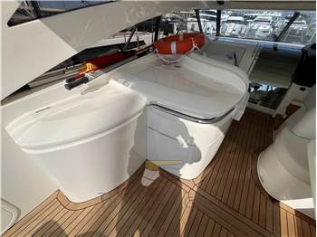 Princess Yachts V 48