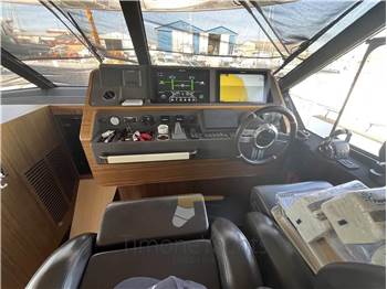 Azimut Magellano 66