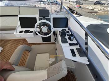 Azimut Magellano 66