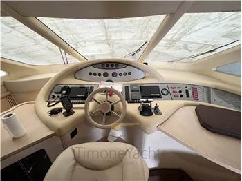 Azimut 62 Fly