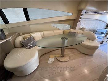 Azimut 62 Fly